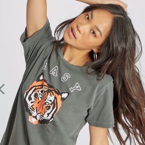 Wildfox Easy Tiger Tee M